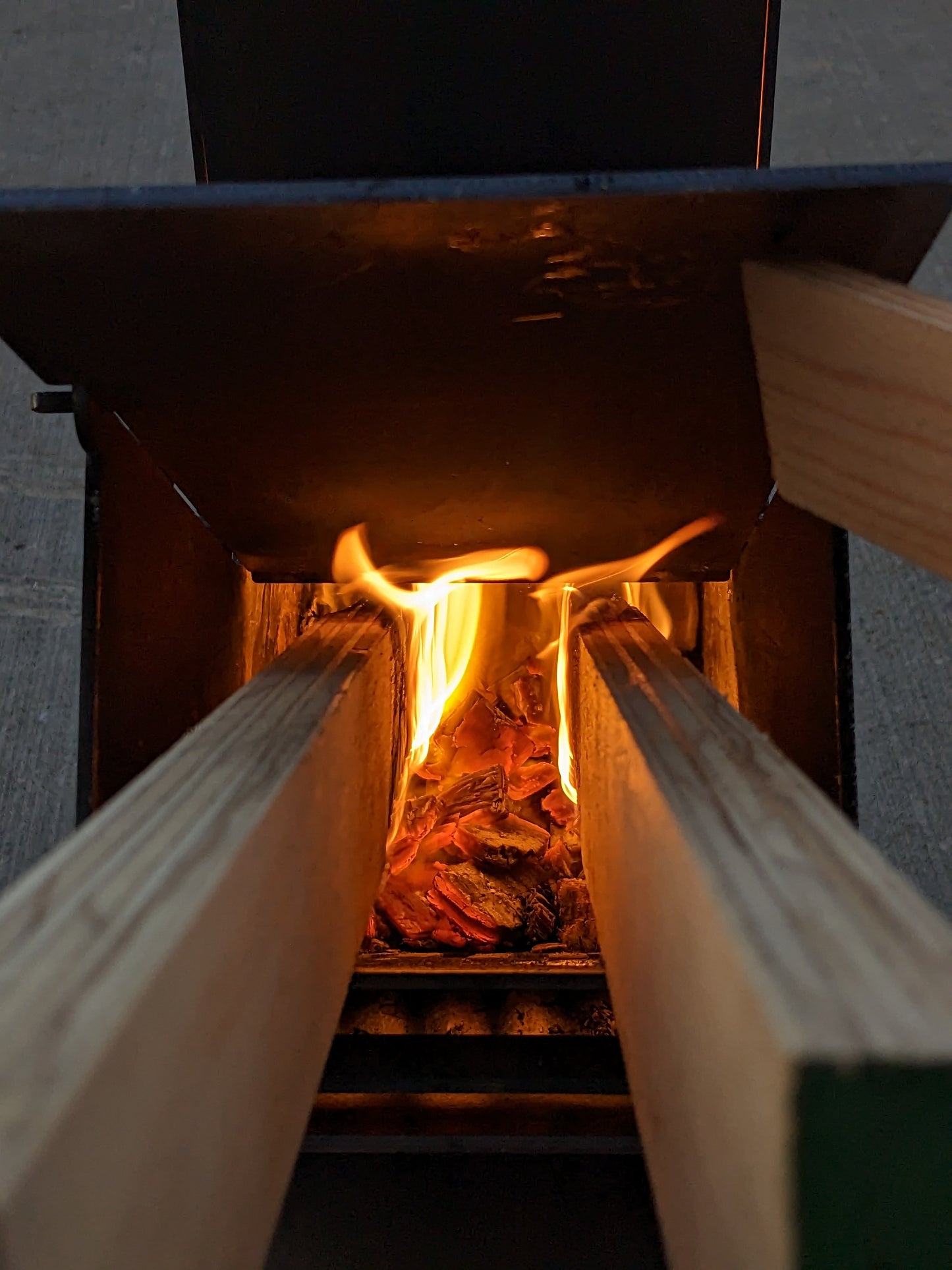Collapsible Rocket Stove