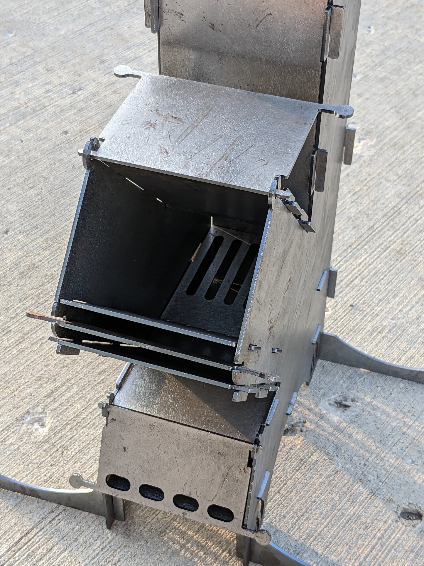 Collapsible Rocket Stove